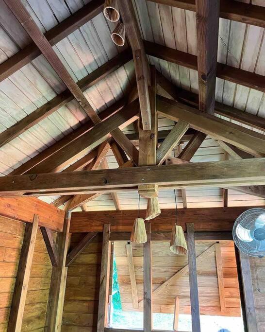 La Kaz A Pepes, Charmant Logement Avec Piscine Lamentin Εξωτερικό φωτογραφία
